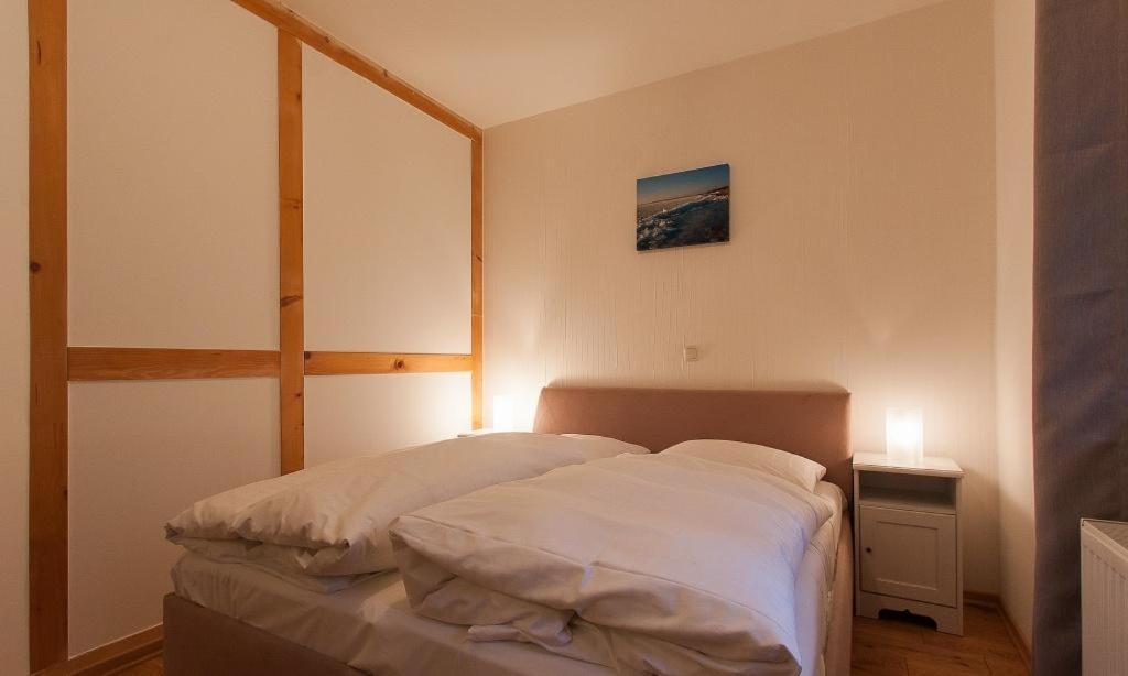 Haus Schilfkante - Wohnung 2 วีค ภายนอก รูปภาพ